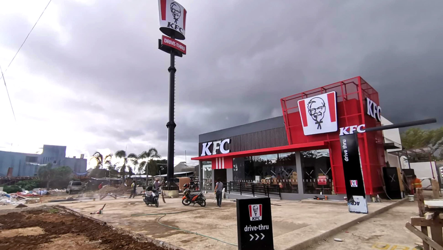 RANDOM SHOTS: KFC Masterson Drive-Thru nearing completion