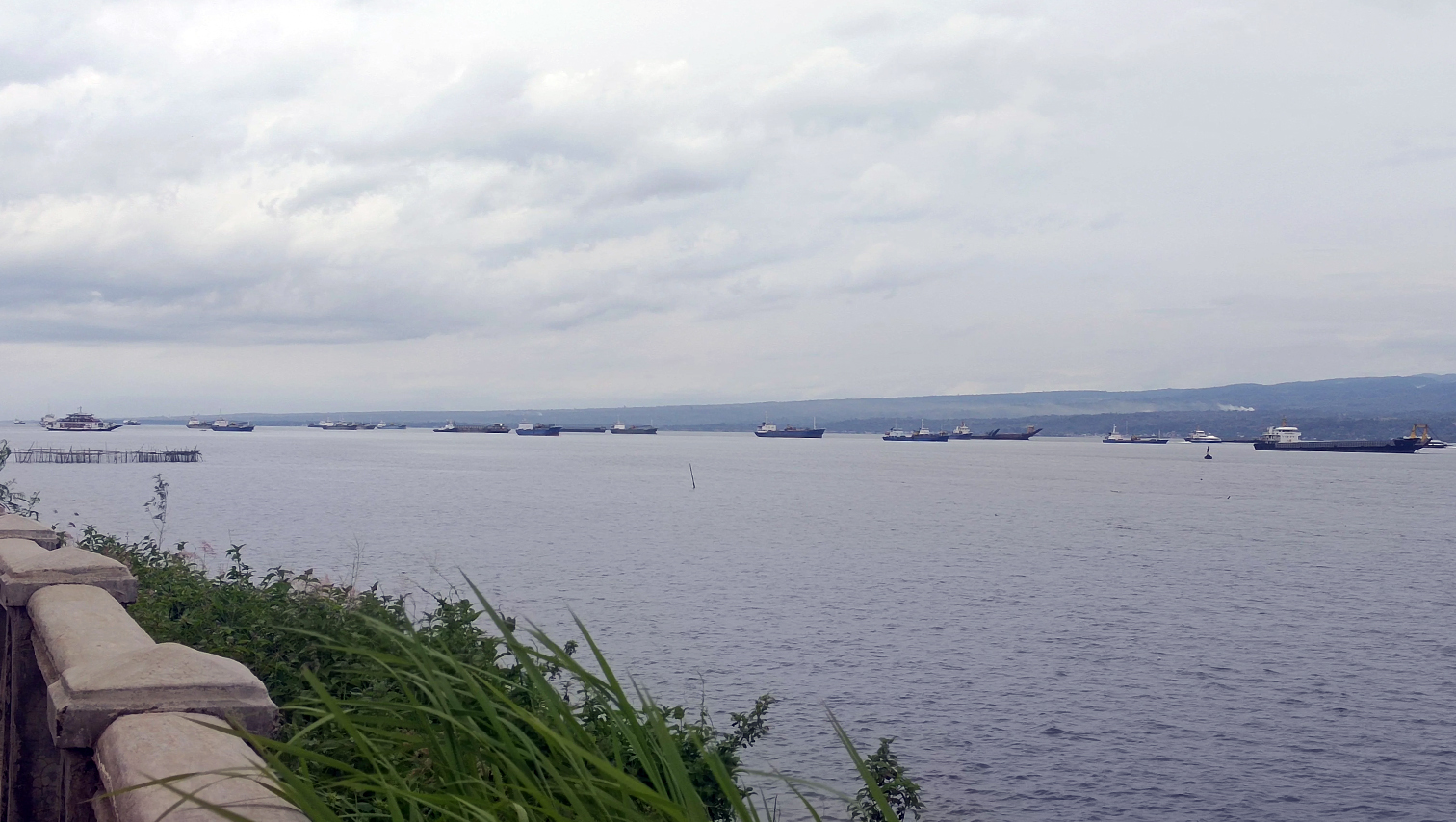 RANDOM SHOTS: Cargo and RoRo ships take shelter in Panguil Bay amid Typhoon Tino