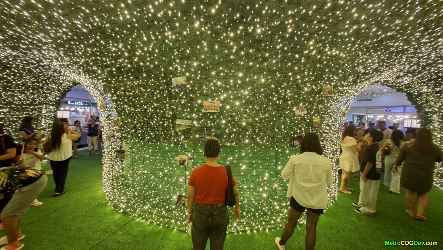 RANDOM SHOTS: Limketkai Mall’s ‘Tunnel of Memories’