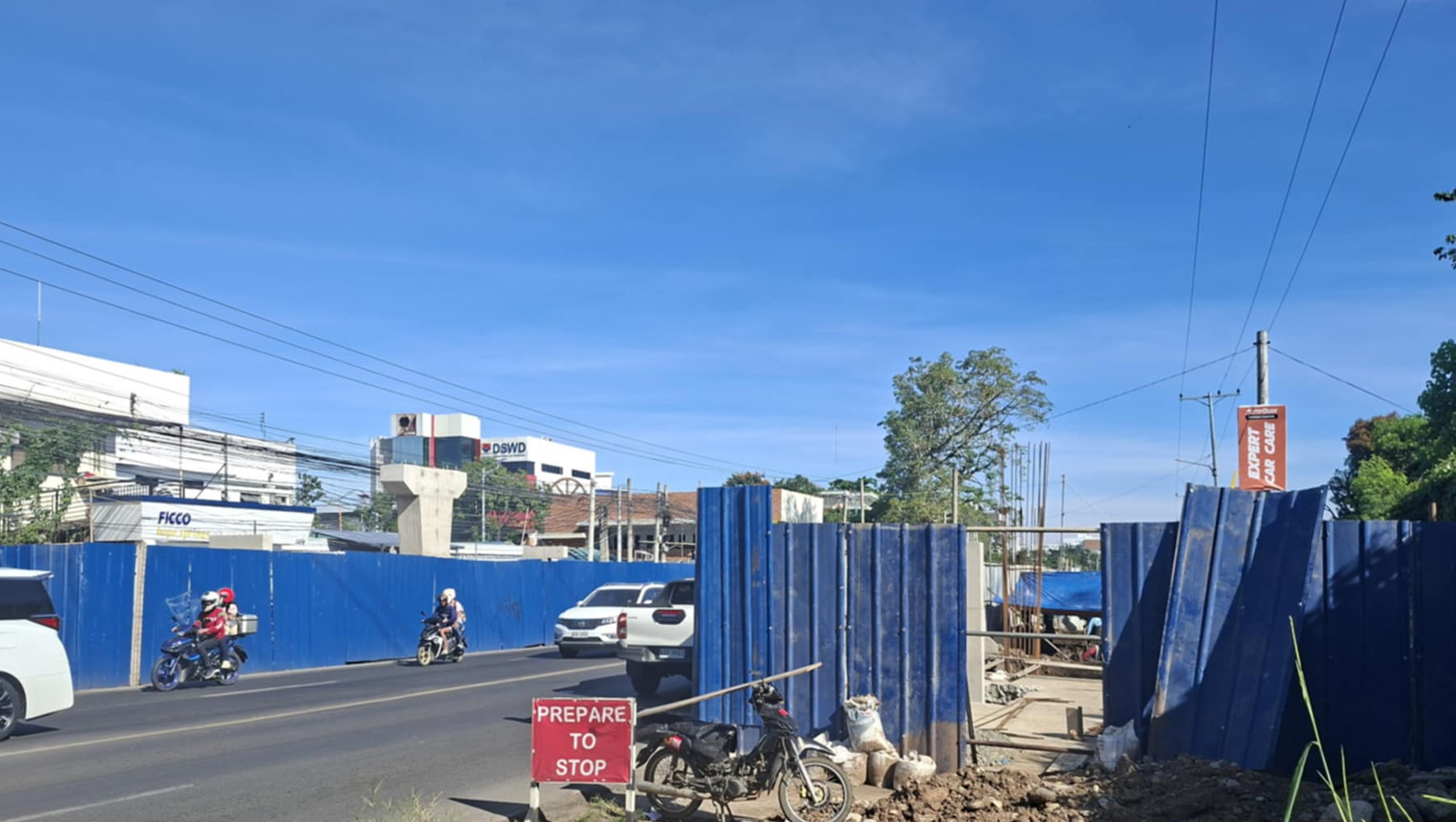 PROJECT WATCH: Pedestrian Overpass Project near DSWD-10 as of December 2025