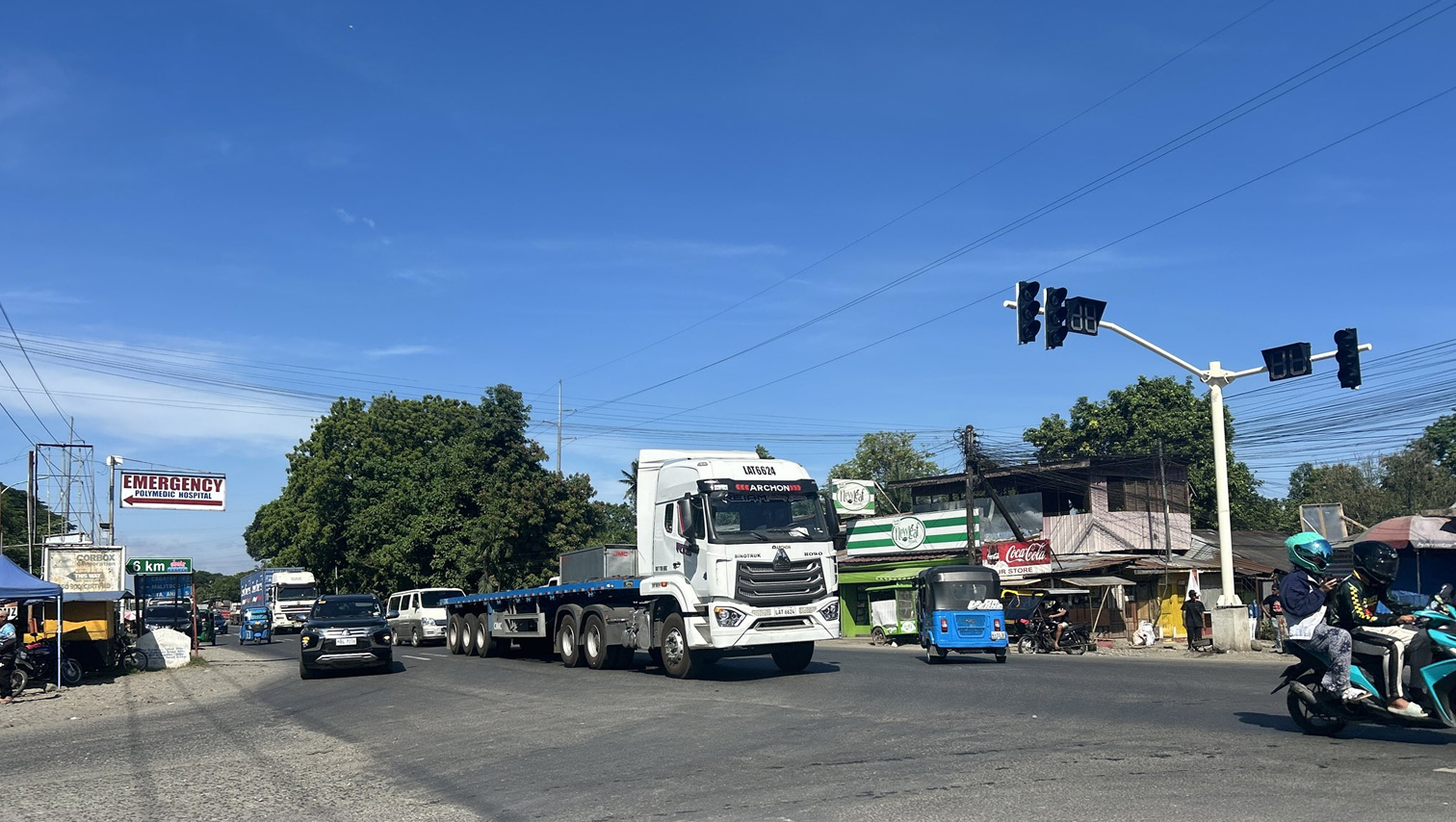 RANDOM SHOTS: New traffic lights installed in Tagoloan to ease growing traffic congestion
